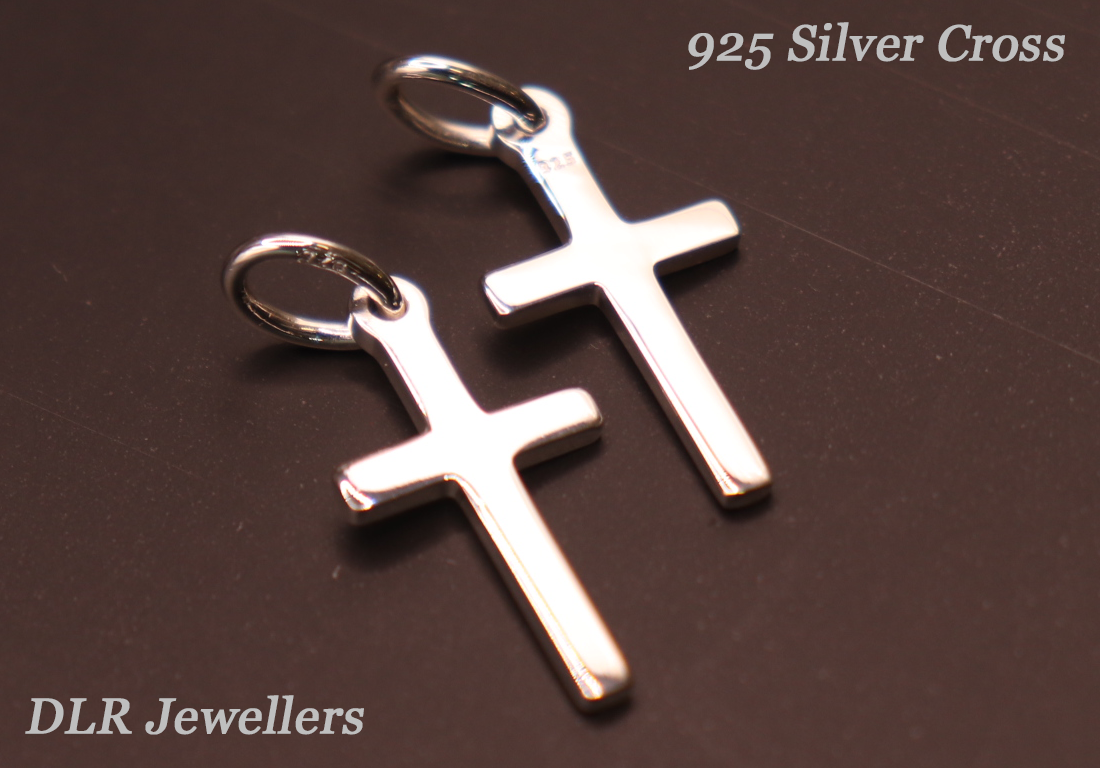 925 Sterling Silver Christian Cross Pendant, 0.8g Silver  **MADE IN ENGLAND**
