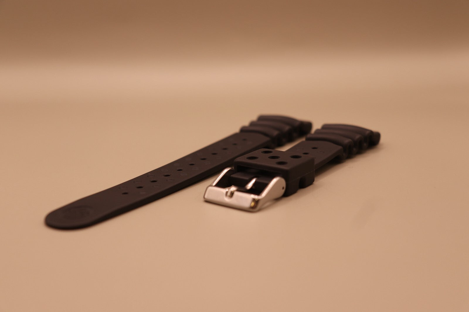 Genuine SEIKO 4HX0JB Rubber 20mm Watch Strap