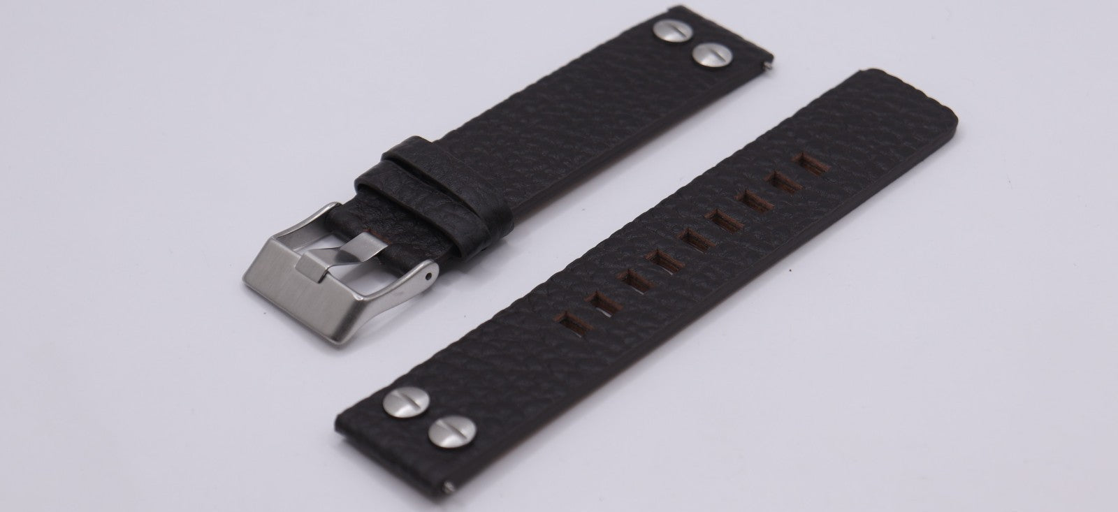 Luftwaffe WWII Pilot - Buffalo Grain Premium Leather Watch Strap w/ Screw Rivets