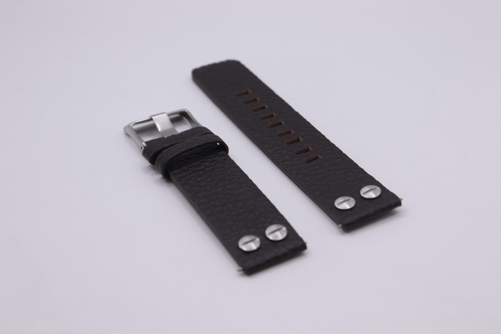 Luftwaffe WWII Pilot - Buffalo Grain Premium Leather Watch Strap w/ Screw Rivets