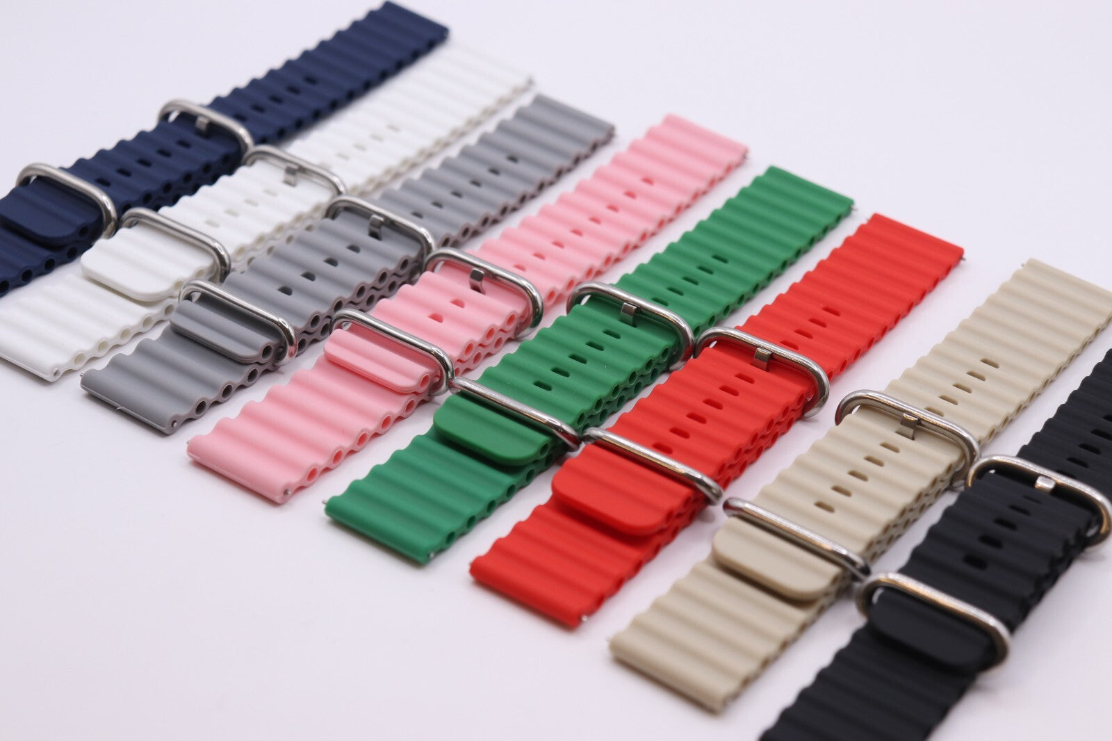 DIVERS Coloured Super Soft Silicone Watch Straps 20 & 22mm, Spring Pins Included